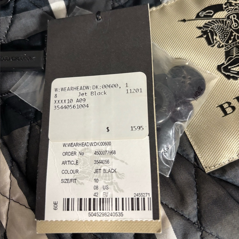 Women’s Burberry Black Trench Coat. Size US 8. Well loved! Still great condition - Picture 6 of 8